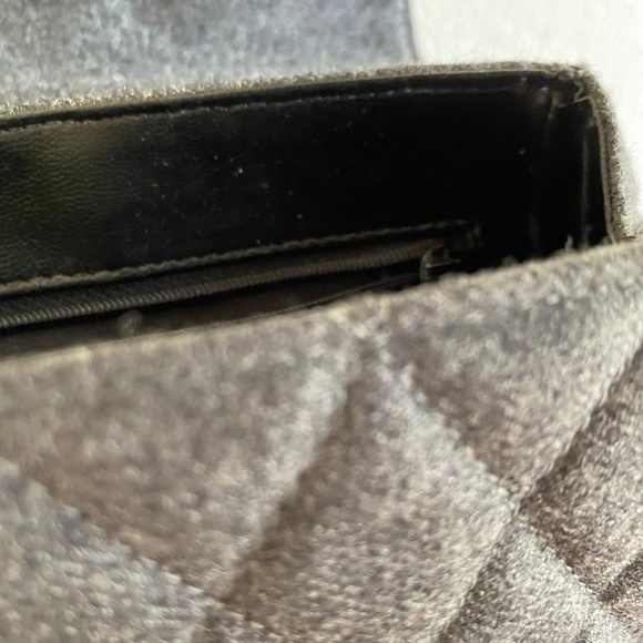 NEIMAN MARCUS VINTAGE GRAY QUILTED SHOULDER OR CR0SSBODY BAG - Picture 6 of 8